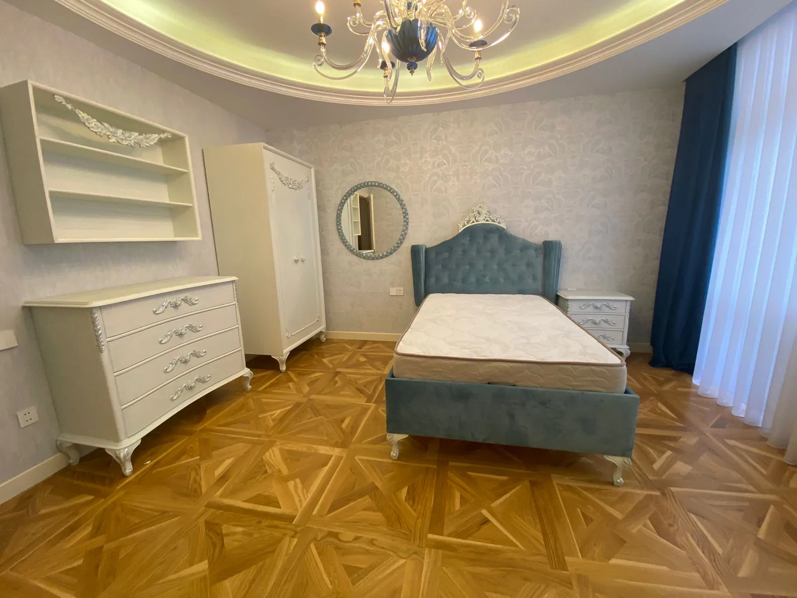 Velvet Sisters’ Rooms, photograph of the finished interior